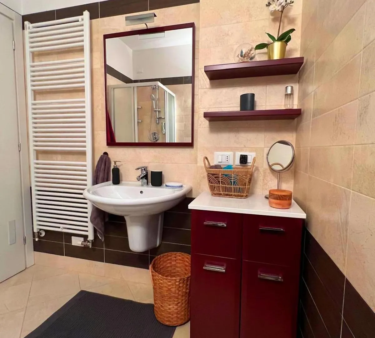 Louis Garda Apartment Desenzano del Garda Italy